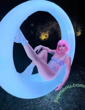 madmaven / Nikia Lee nude photo #0043