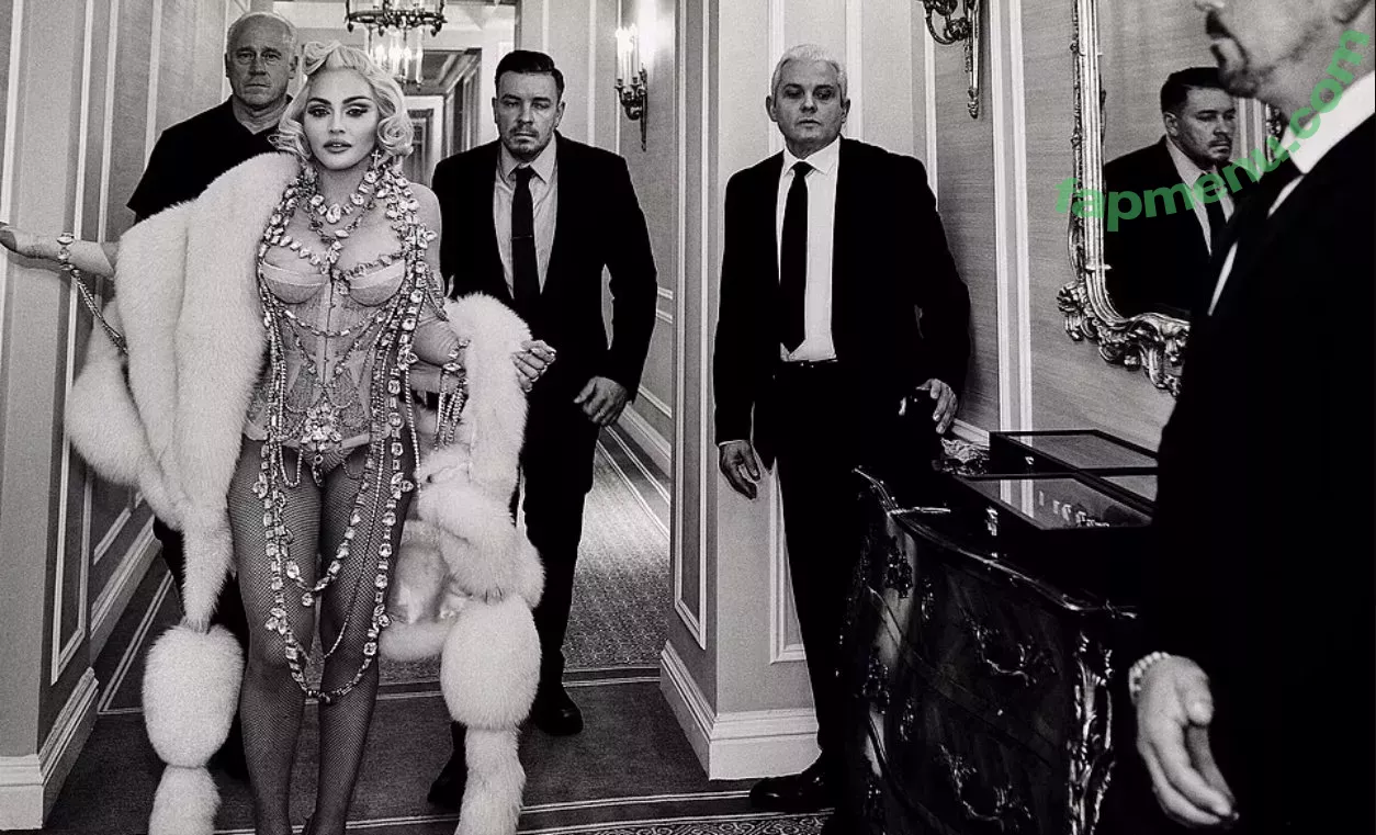 Madonna nude photo #0009 (Madonna)