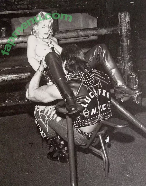 Madonna nude photo #0189 (Madonna)