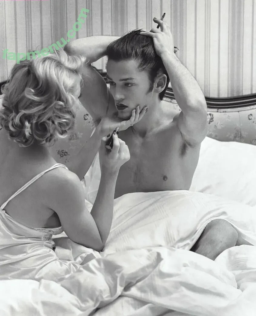 Madonna nude photo #0812 (Madonna)