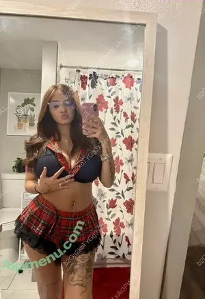 Madridd / Foreveryuhrrz / Maddrid2.0 nude photo #0093