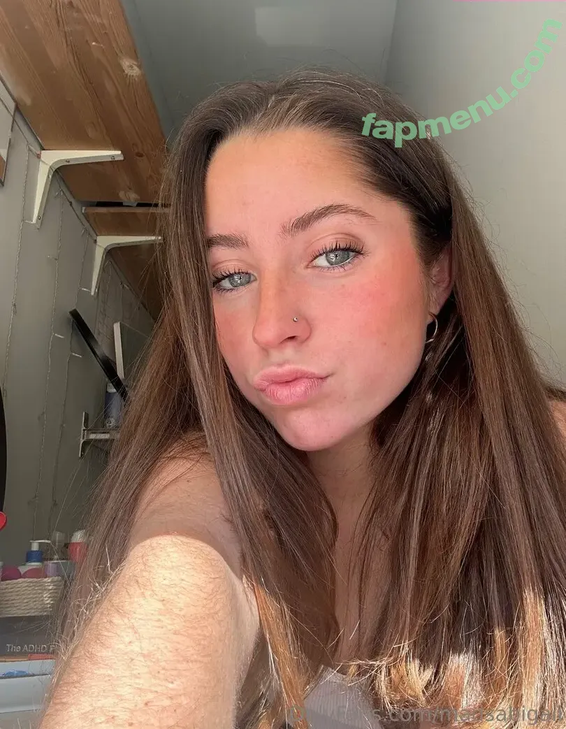 madsabigail nude photo #0002 (maddi.abigail)