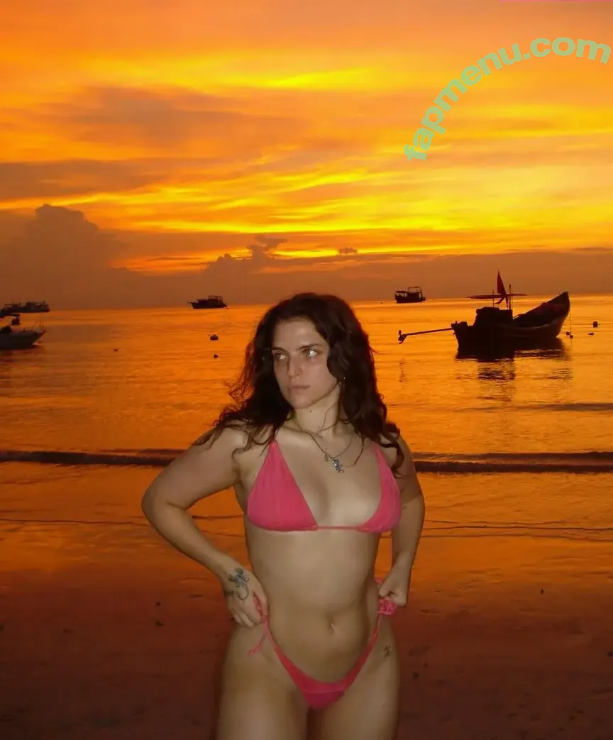Mae Muller nude photo #0292 (maemuller)
