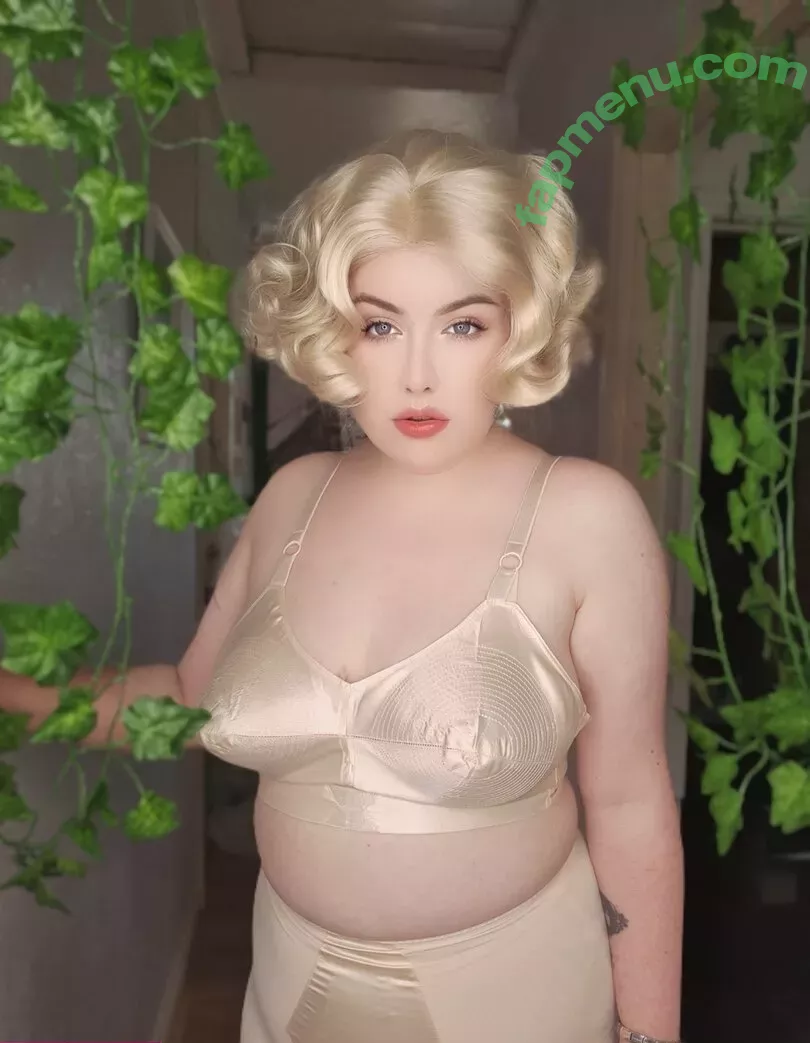 maebry nude photo #0051 (maebrycraig)