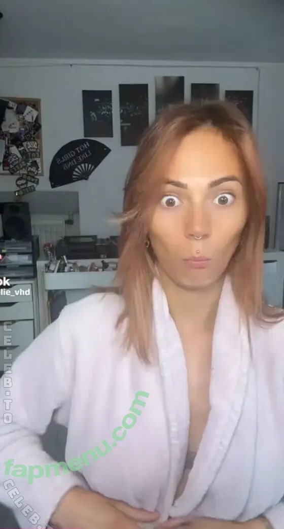 Maelie_vhd nude photo #0026 (Maelie_vhd)