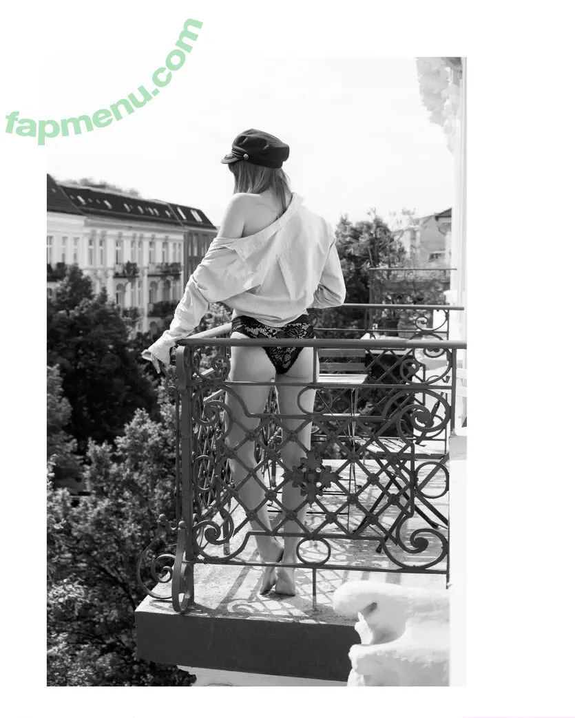 Maelys Garouis nude photo #0054 (maelyschance)