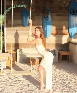 Maeve Tomalty / maevetomalty nude photo #0104