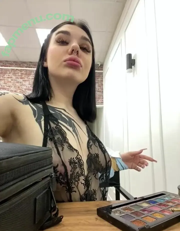 maevemoon nude photo #0002 (maevemoon)
