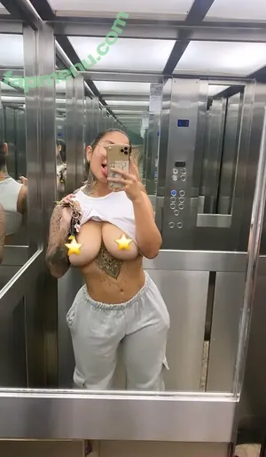  nude photo #0002