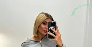  nude photo #0002