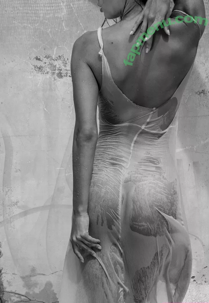 Magdalena Perlinska nude photo #0047 (magdalenaperlinska_)