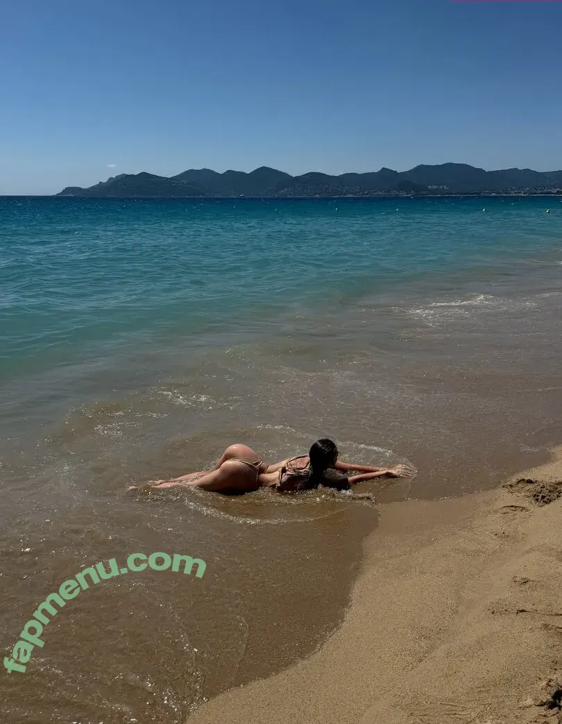 Magdalina Soltan nude photo #0025 (magdalinasoltan)
