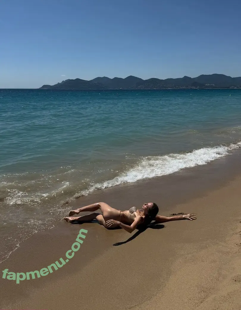 Magdalina Soltan nude photo #0026 (magdalinasoltan)
