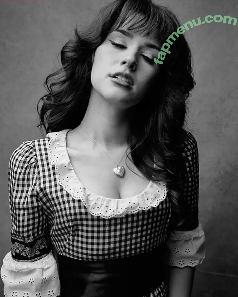 Maggie Antone nude photo #0052 (magooggie)