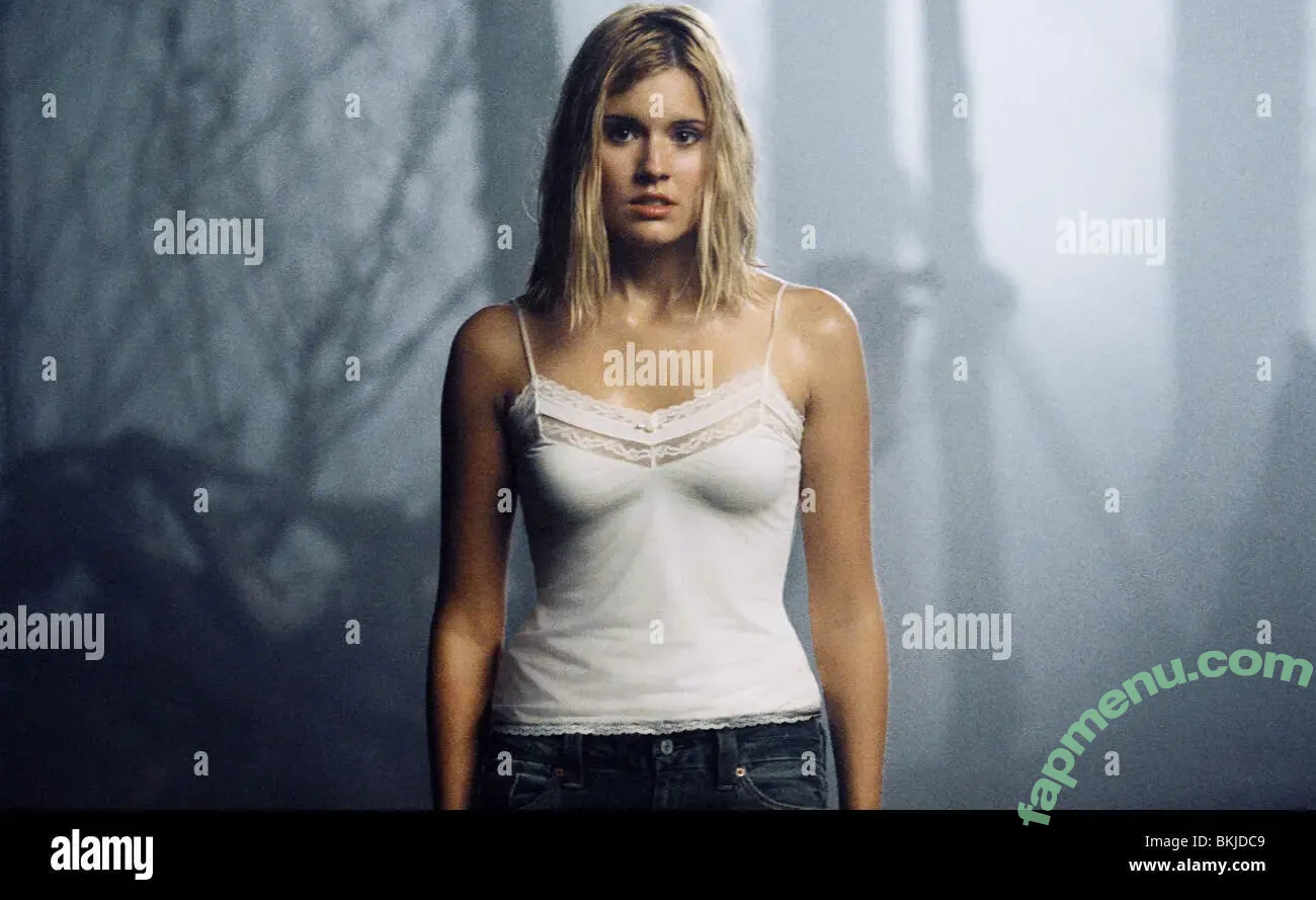 Maggie Grace nude photo #0138 (maggiegrace / maggiieegrace / magnussengrace)