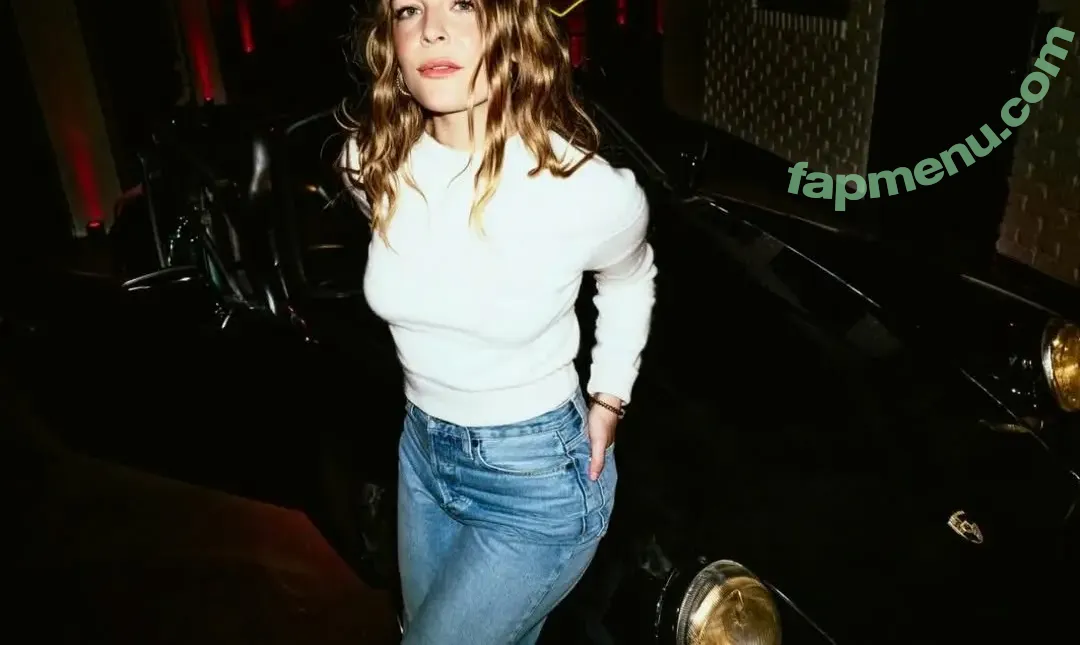 Maggie Rogers nude photo #0069 (maggierogers / rockyemerson)