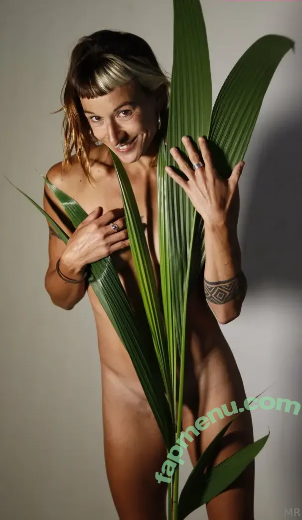 magiarosavideos nude photo #0004 (magiarosa2025)