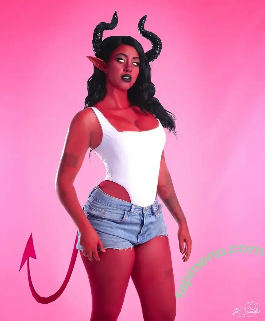 Magic Phyra nude photo #0918 (magic_phyra / magicphyra)