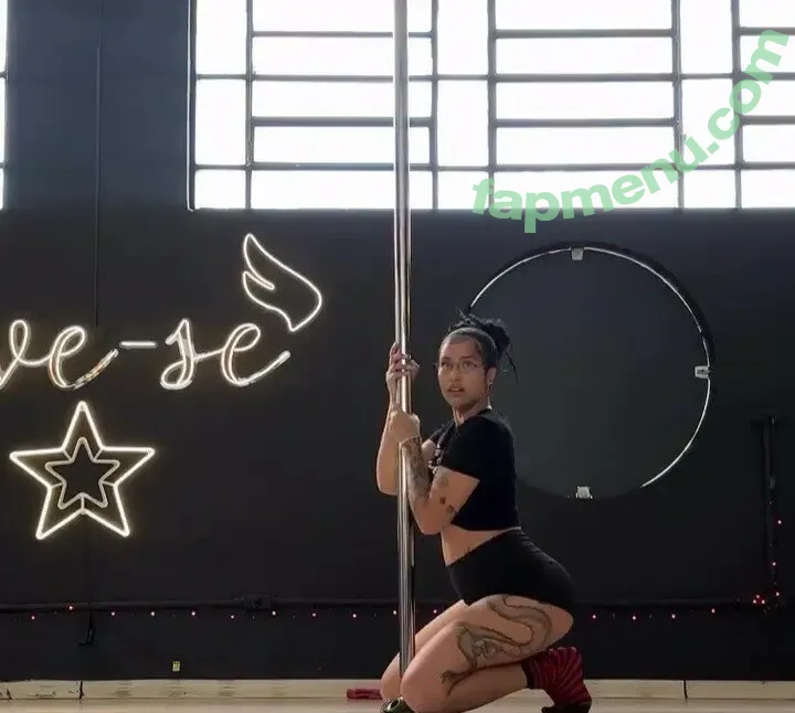 Magic Phyra nude photo #0943 (magic_phyra / magicphyra)