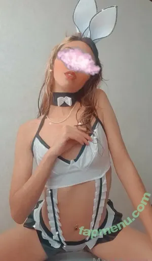  nude photo #0003