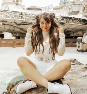 Magicwithmeg / magicmagy nude photo #0001