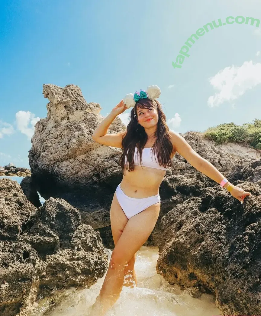 Magicwithmeg nude photo #0017 (magicmagy)