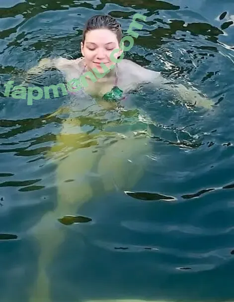 Magrinhas nude photo #0024 (magrinha211 / nerds)