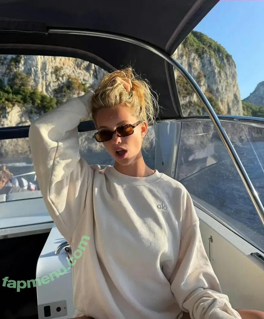 Magui Corceiro nude photo #0603 (Magui_corceiro)