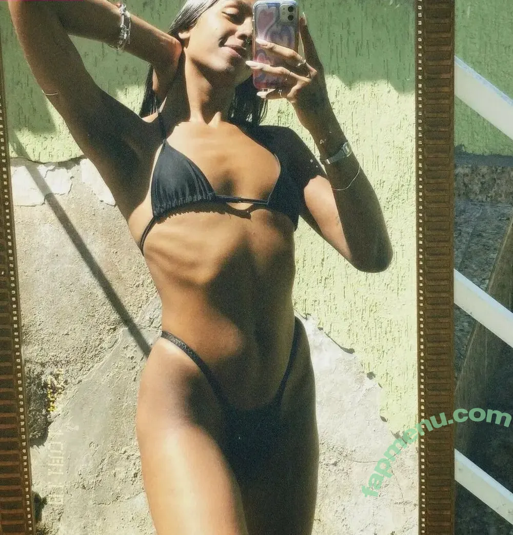 Maha Flores nude photo #0002 (Svxmaha)