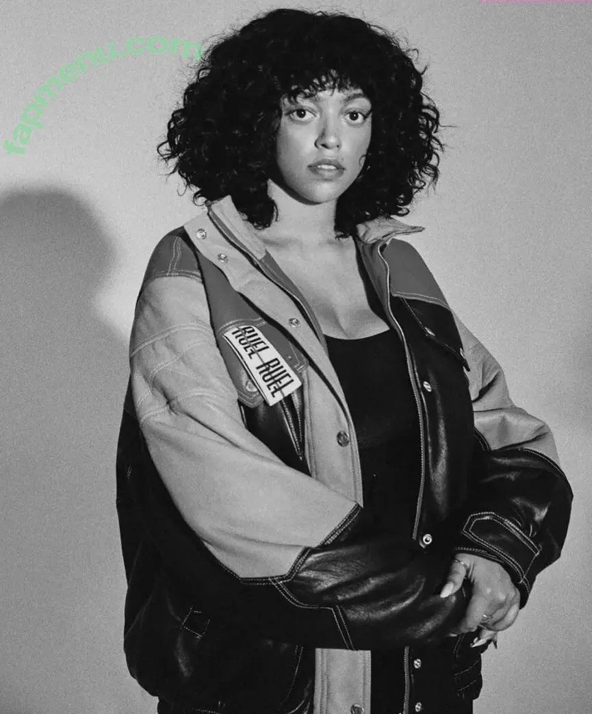 Mahalia nude photo #0175 (lowkeymahalia)