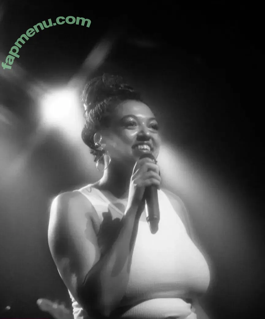 Mahalia nude photo #0185 (lowkeymahalia)