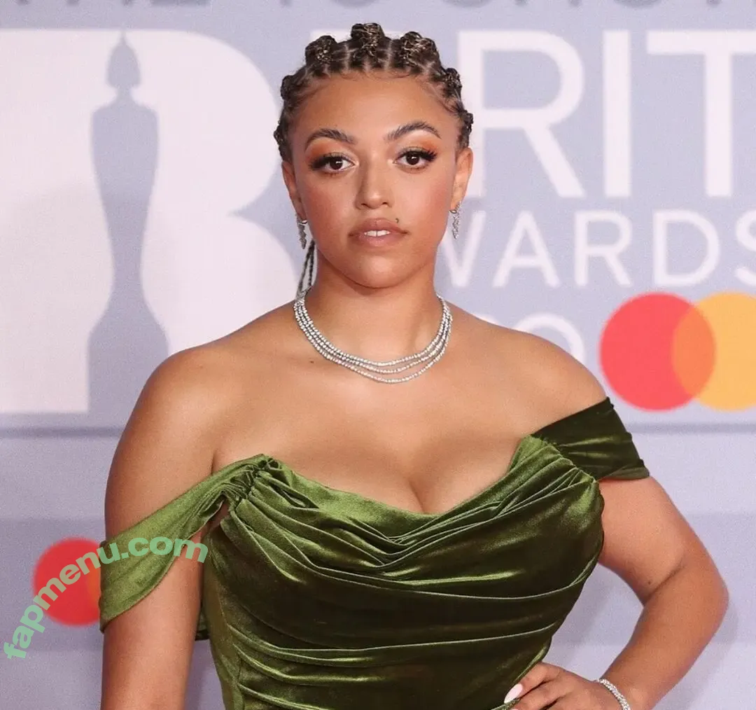 Mahalia nude photo #0187 (lowkeymahalia)