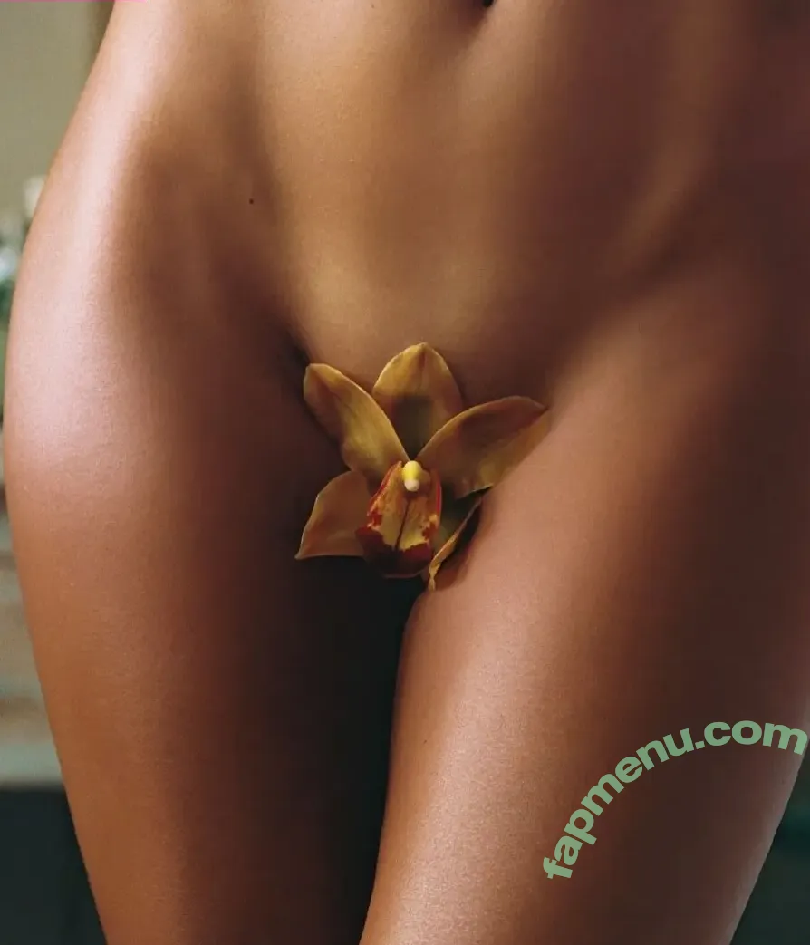 Mahina Florence nude photo #0017 (mahinaflorence)