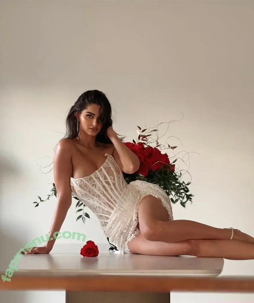 Mahlagha Jaberi nude photo #0081 (mahlaghajaberi)