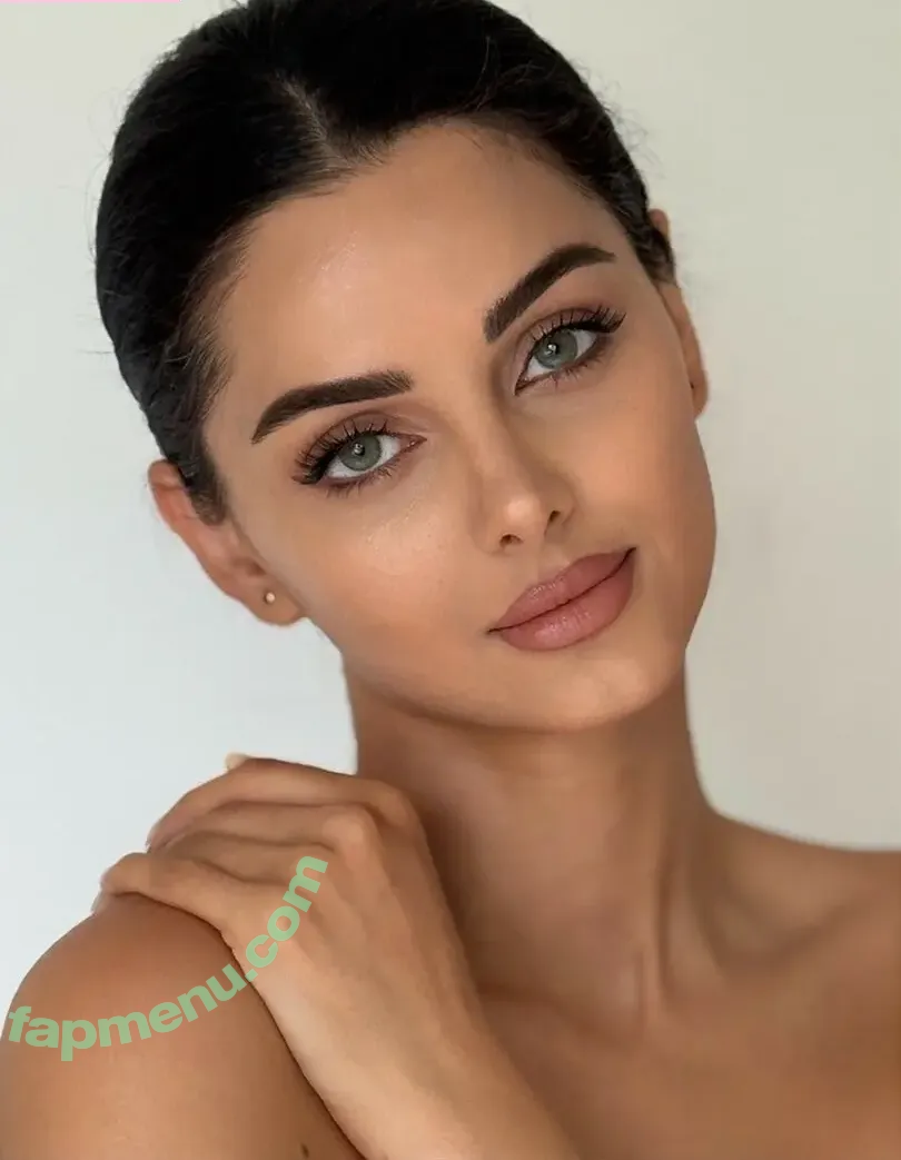 Mahlagha Jaberi nude photo #0093 (mahlaghajaberi)