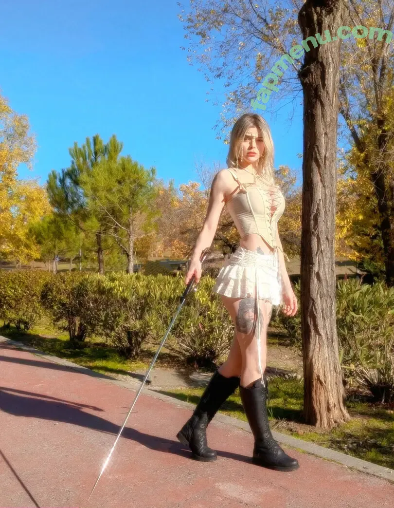 Mai Heymann nude photo #0023 (Eling Mai / Glitch Mai / g_mai / mai_heymann)