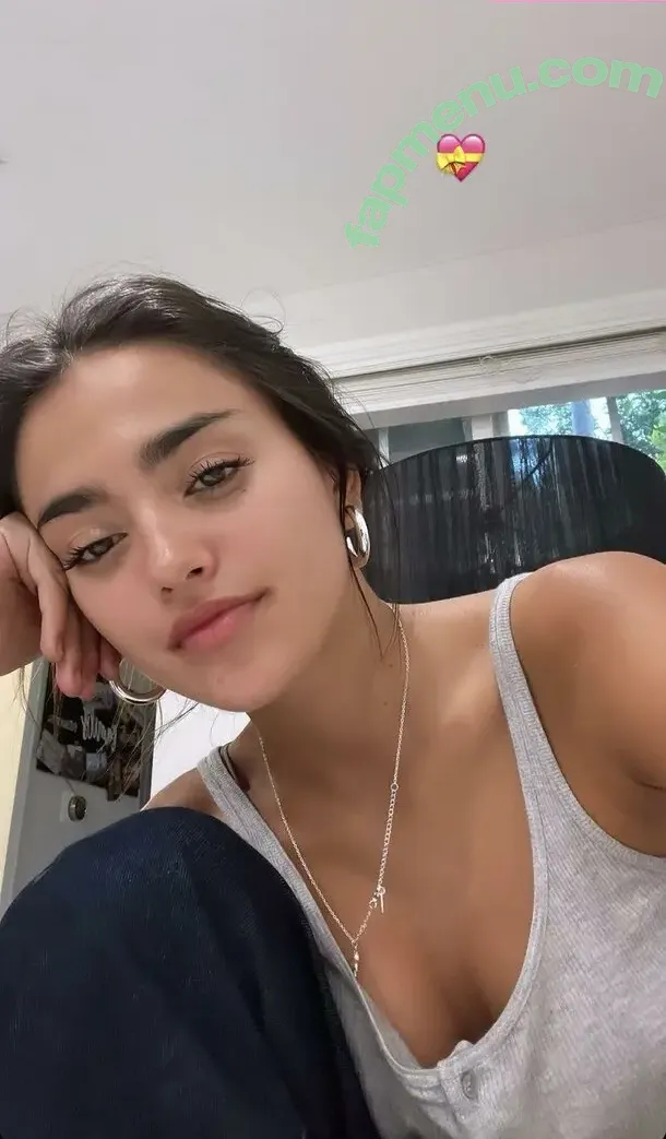 Maia Reficco nude photo #0002 (maiareficco)