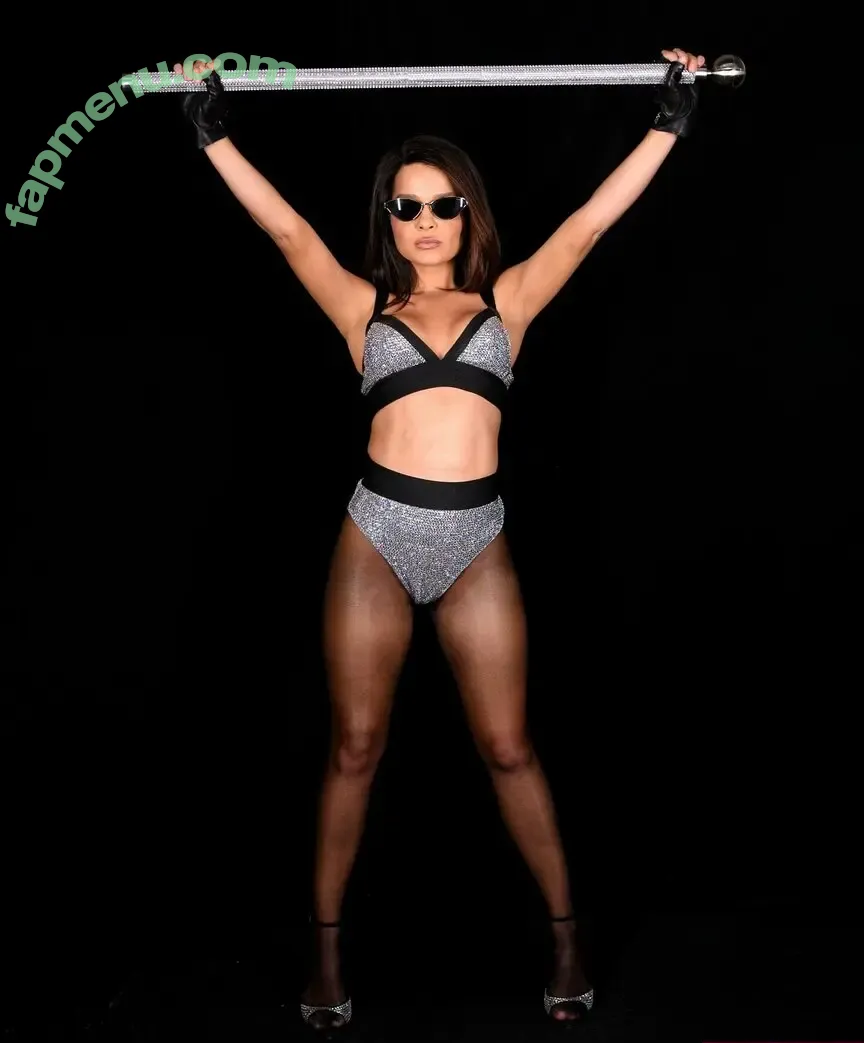 Maiara nude photo #0003 (Maiara)