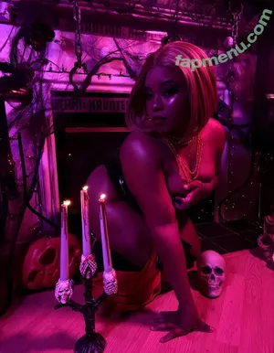 Maibunnii / maicocoanut nude photo #0178