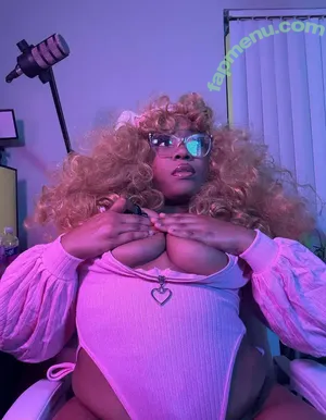 Maibunnii / maicocoanut nude photo #0193