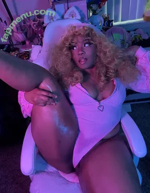 Maibunnii / maicocoanut nude photo #0200