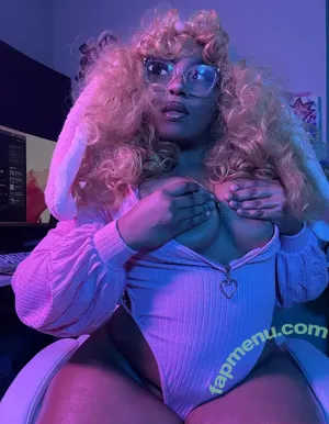 Maibunnii / maicocoanut nude photo #0204