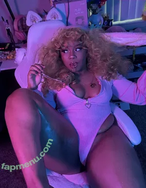 Maibunnii / maicocoanut nude photo #0208