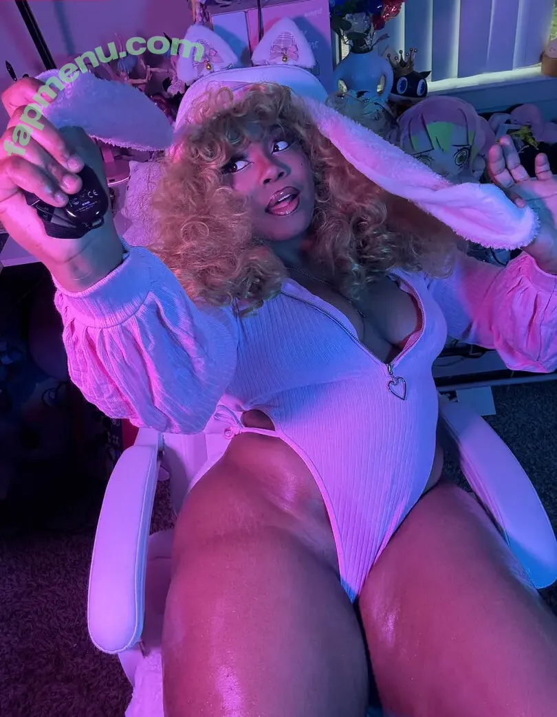 Maibunnii nude photo #0195 (maicocoanut)