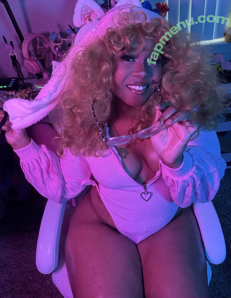 Maibunnii nude photo #0209 (maicocoanut)