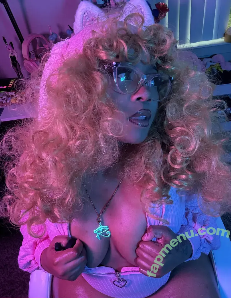 Maibunnii nude photo #0213 (maicocoanut)