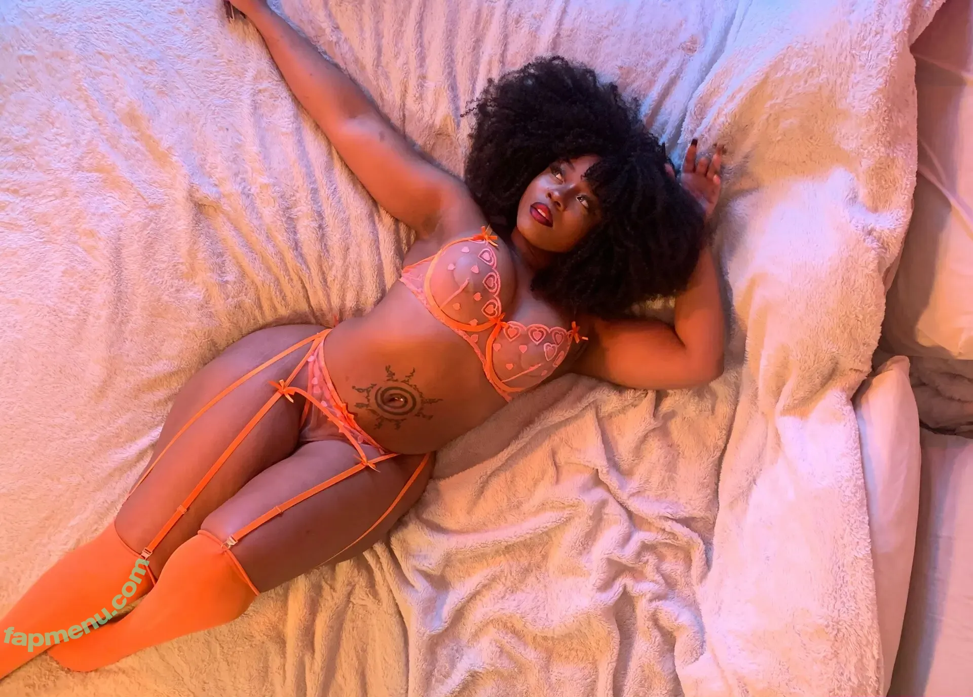 Maibunnii nude photo #0287 (maicocoanut)