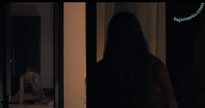 Maika Monroe / maikamonroe nude photo #0364