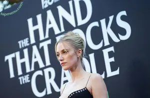 Maika Monroe / maikamonroe nude photo #0393