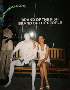 Maika Monroe / maikamonroe nude photo #0471